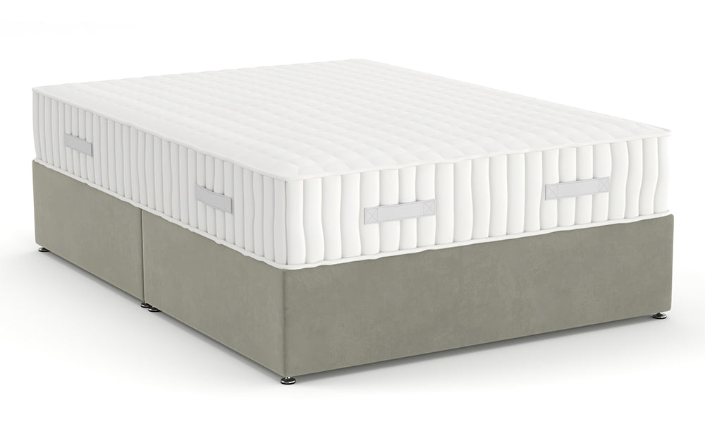 Divan Bed 4'6" Double in Plush Velvet Silver